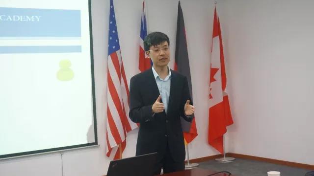 力邁，力邁中美，力邁學(xué)校