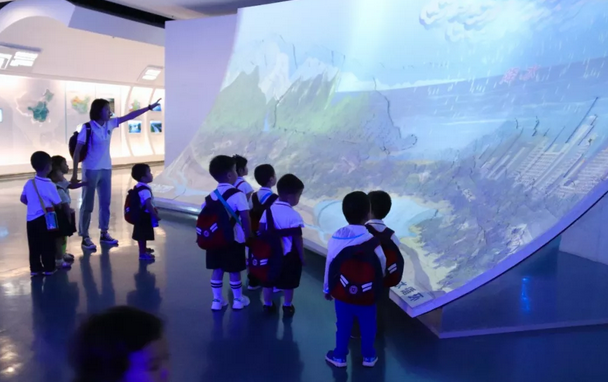 力邁幼兒園”生命之水且用且珍惜“活動，參觀自來水博物(圖5)