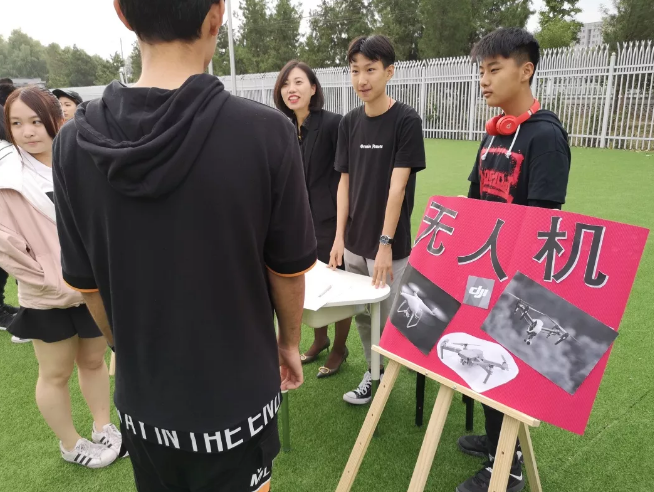 力邁中美國際學(xué)校高中校區(qū)·社團納新活動