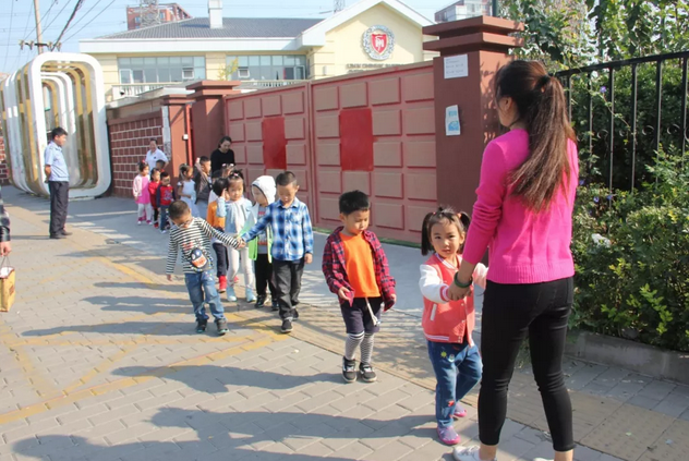 十一快到了！力邁幼兒園提醒家長如何嚴(yán)防孩子被“拐騙”