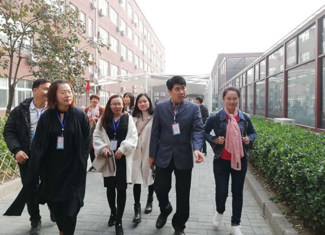 博觀而約取，厚積而薄發(fā)：儋州市小學英語教師赴力邁培訓(圖1)