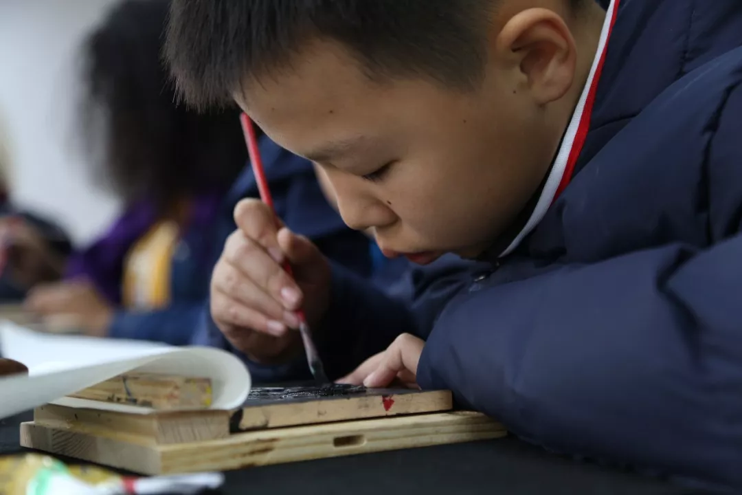 送孩子上北京國(guó)際學(xué)校，家長(zhǎng)需要重視孩子的社會(huì)實(shí)踐