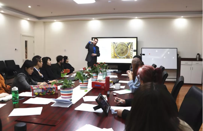 力邁中美·九華高中校區(qū)教師Demo課展示活動