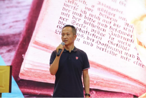 感恩母校，放飛夢想/力邁中美學(xué)校高三畢業(yè)典禮(圖7)
