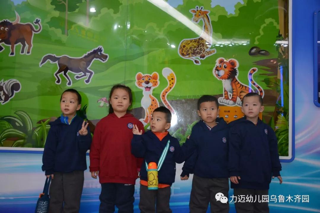 力邁幼兒園‖“走進(jìn)科技館 開(kāi)啟科學(xué)夢(mèng)”參觀科技館活動(dòng)(圖36)