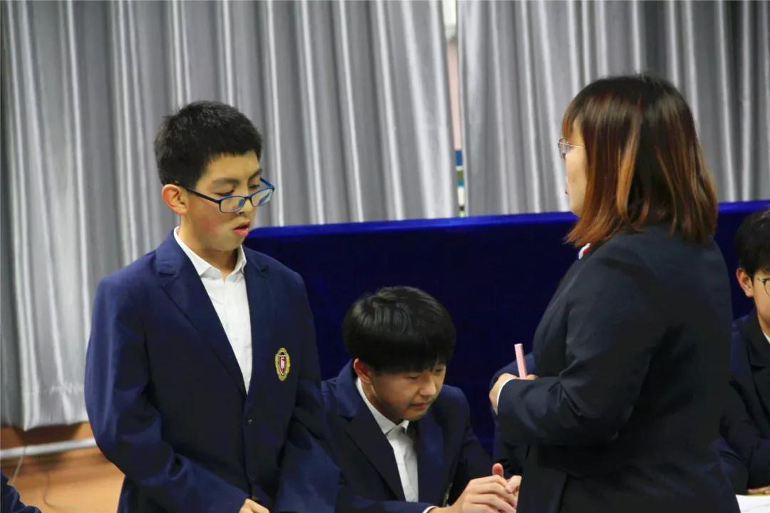 “愛(ài)與責(zé)任”相濟(jì)，“道德與法制”并重/力邁中美國(guó)際學(xué)校主題班會(huì)觀摩課(圖16)