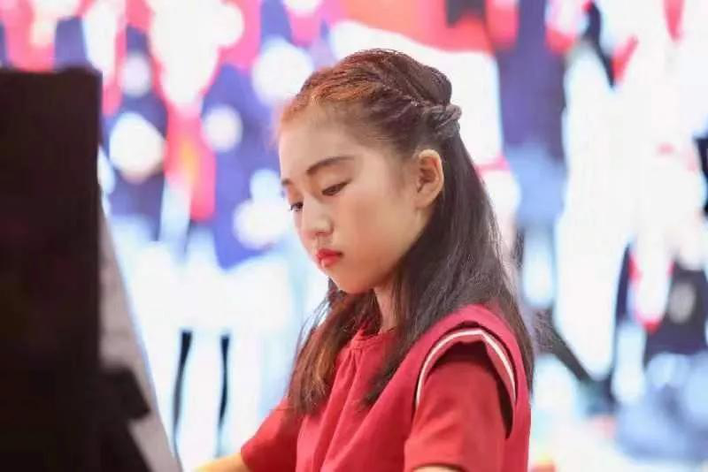“溫暖的棉手套”/力邁中美國際學(xué)校新年公益音樂會(huì)(圖21)