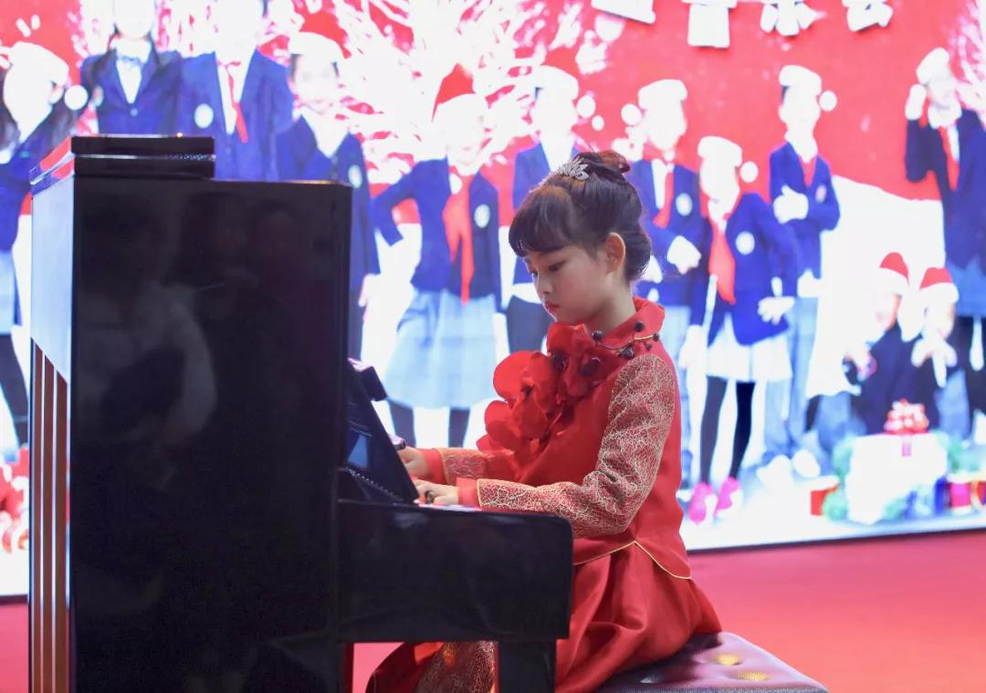 “溫暖的棉手套”/力邁中美國際學(xué)校新年公益音樂會(huì)(圖10)