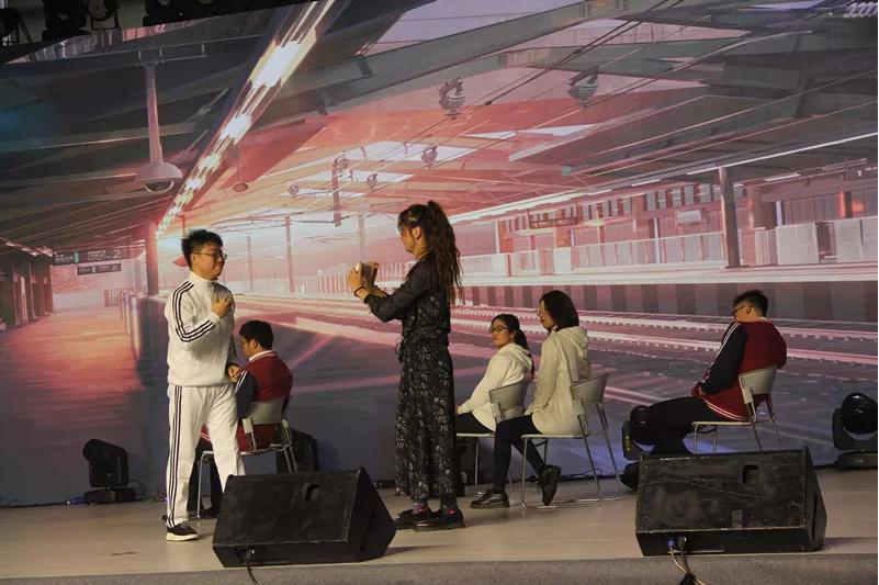 2020，我們乘著青春的翅膀/北京市力邁中美學(xué)校新年文藝匯演(圖67)