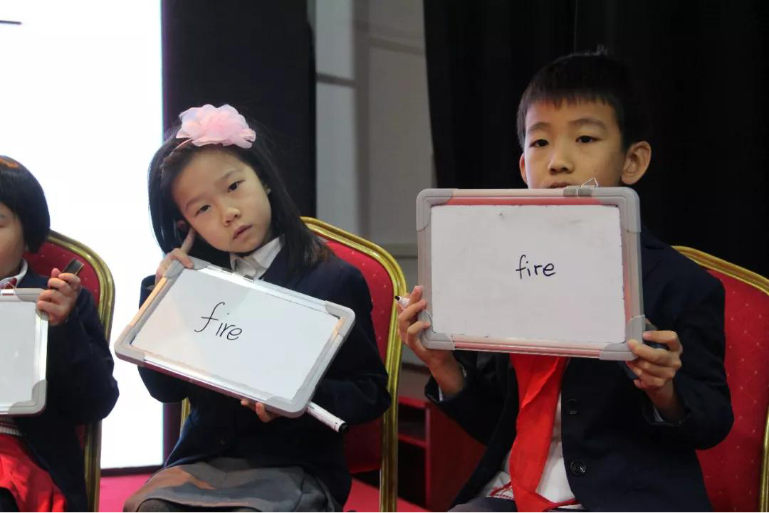 英語詞匯什么的，敢來和我打擂嗎？/力邁中美國際學(xué)校拼詞大賽Spelling Bee(圖11)
