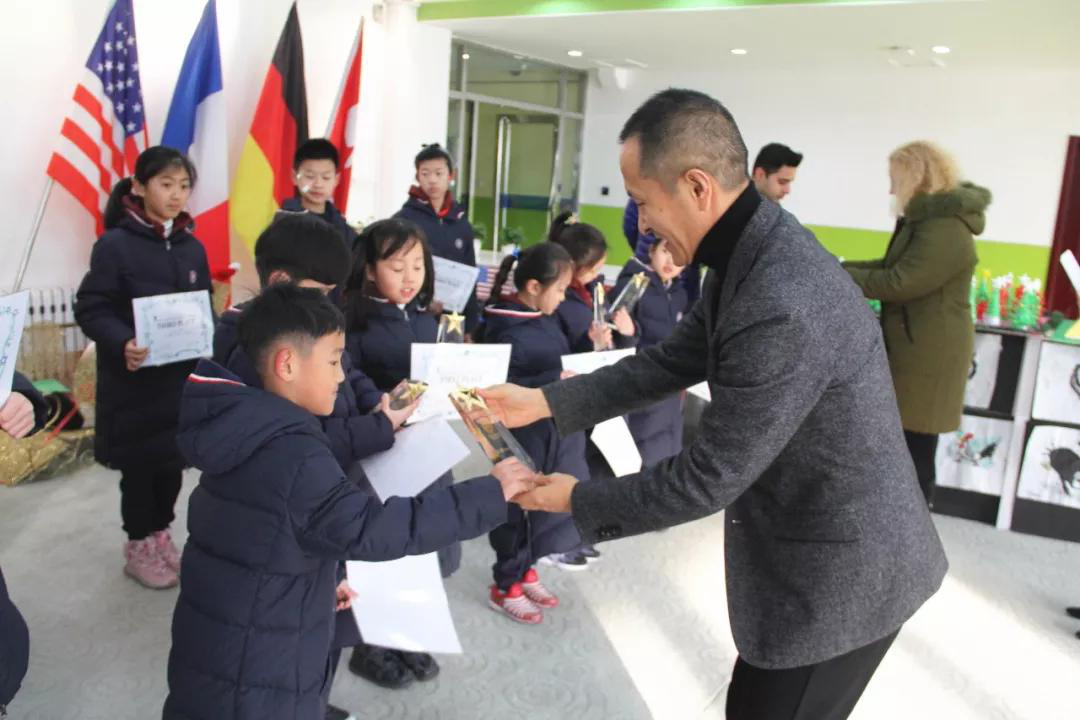 英語詞匯什么的，敢來和我打擂嗎？/力邁中美國際學(xué)校拼詞大賽Spelling Bee(圖46)