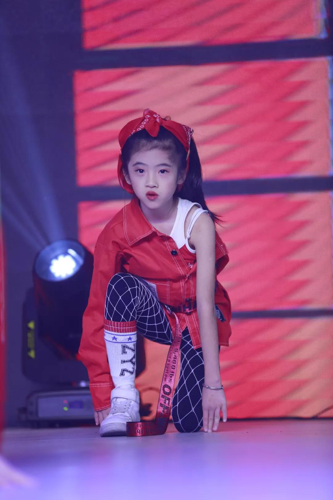 2020，我們乘著青春的翅膀/北京市力邁中美學(xué)校新年文藝匯演(圖25)