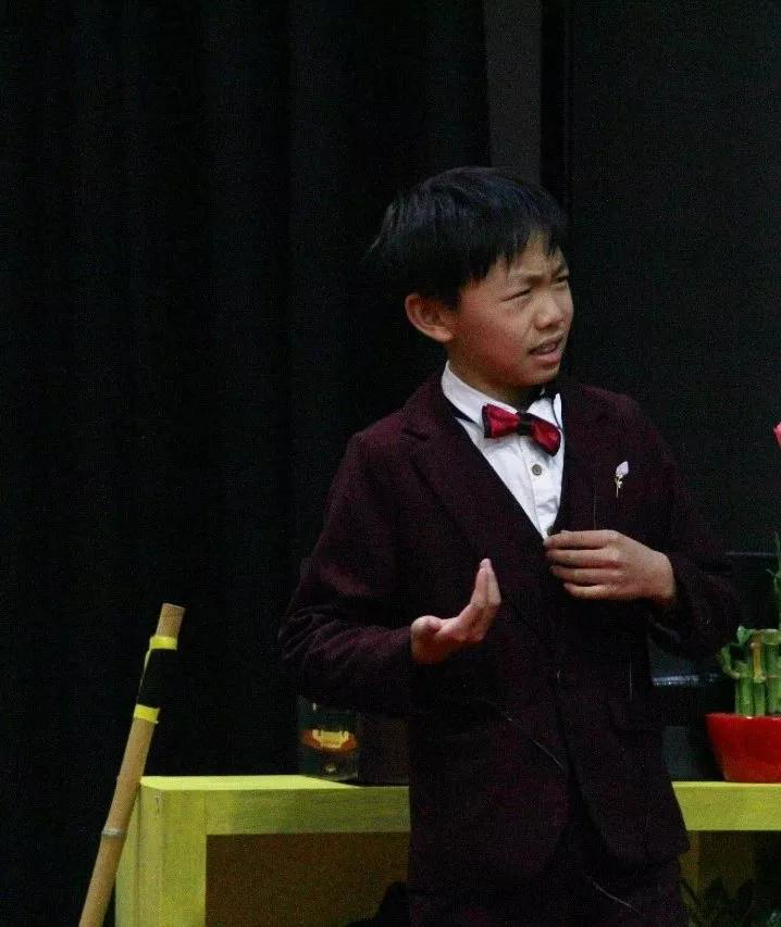 力邁中美國(guó)際學(xué)校卡文特戲劇之“Little Shop Horrors”(圖6)