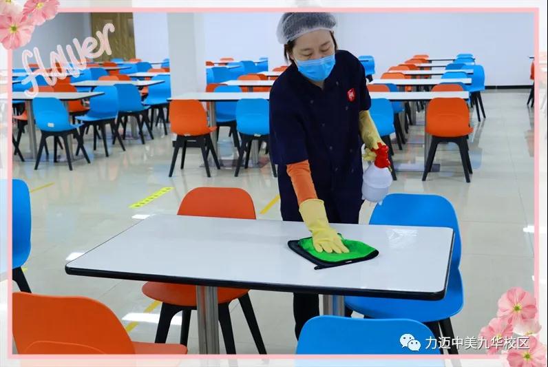 不凡四月人依舊，北歸大雁似曾識。| 力邁校園墨香滿，春暖花開待君歸。(圖27)