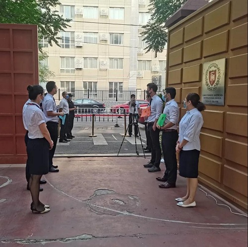 夏蟲啾啾，與子和鳴。童語幺幺，其樂盈盈/力邁中美學(xué)校四五年級(jí)學(xué)生返校剪影(圖3)