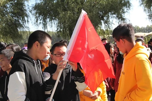挑戰(zhàn)自我，錘煉班級(jí)文化|力邁中美國(guó)際學(xué)校中學(xué)生素質(zhì)拓展訓(xùn)練(圖9)
