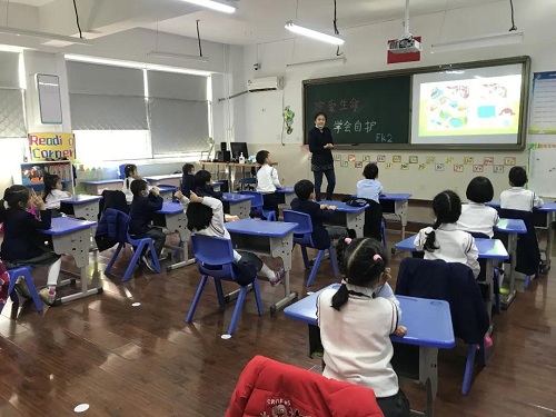 “做四有好老師，筑教育夢想”|力邁中美學(xué)校全校班主任基本功大賽——班會課展示活動(圖5)