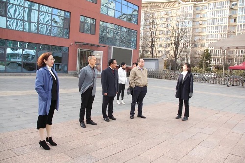 最高人民檢察院第一檢察廳羅慶東副廳長(zhǎng)擔(dān)任力邁中美學(xué)校法制副校長(zhǎng)(圖9)