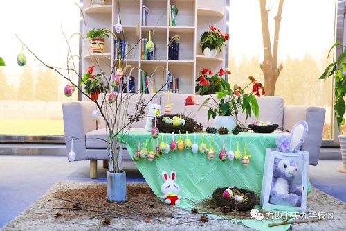 HAPPY EASTER DAY｜力邁高中復(fù)活節(jié)板報(bào)評(píng)比大賽，快來(lái)pick你最喜歡的板報(bào)！(圖3)