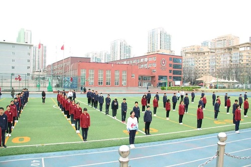 靠近陽光，成為更好的自己 | 力邁中美學(xué)校中小學(xué)生廣播操大賽(圖1)