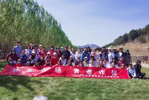 歡樂農(nóng)場，青春作伴|力邁中美國際學(xué)校班主任黨史培訓(xùn)團(tuán)建活動(dòng)(圖11)