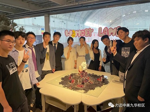 Wonder Land|力邁中美國際學(xué)校高中校區(qū)首屆藝術(shù)展圓滿成功(圖11)